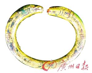 鎏金虬龍紋環(huán)。