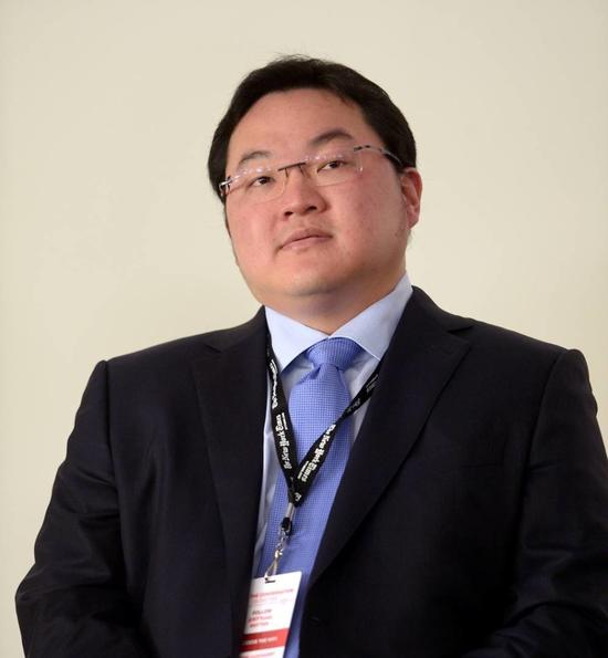 劉特佐（Jho Low），晉瑋金融有限公司CEO，晉瑋慈善基金會有限公司聯(lián)合董事，于2014年5月29日在加州大學(xué)舊金山分校（UCSF）上臺演講。圖片：Michael Loccisano/Getty Images for New York Times