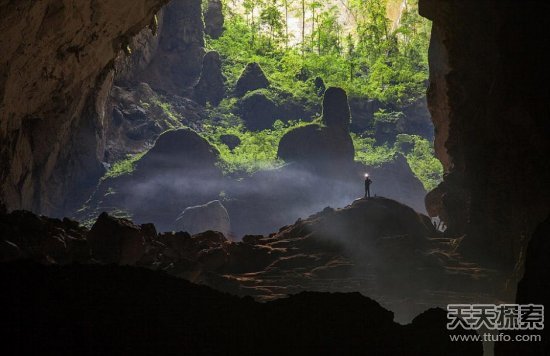 探秘越南最大洞穴 通往地心的通道？(圖)