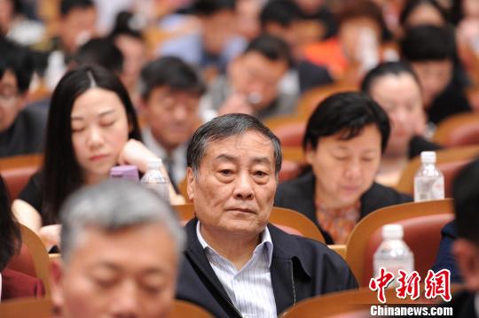 宗慶后談家風(fēng)：自強(qiáng)不息心懷家國(guó)的“宗氏”情懷