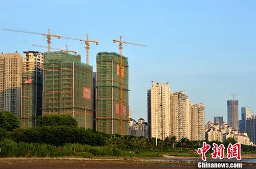 資料圖：正在建設(shè)中的房地產(chǎn)樓盤。<a target='_blank' href='http://www.chinanews.com/'>中新社</a>記者 張斌 攝