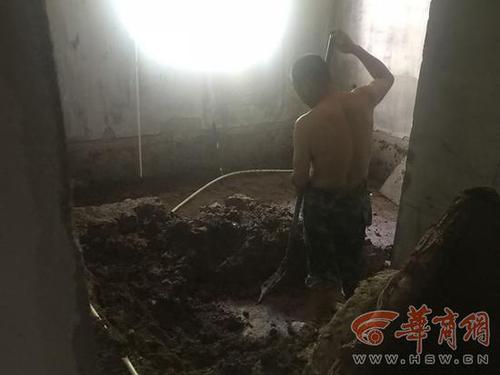 小區(qū)一樓住戶為建復(fù)式向下挖 物業(yè):不要緊可以挖